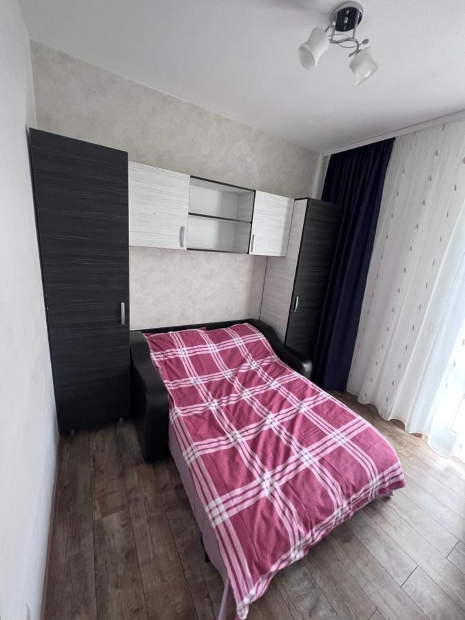 Nesta Apartament Lägenhet Fălticeni Exteriör bild
